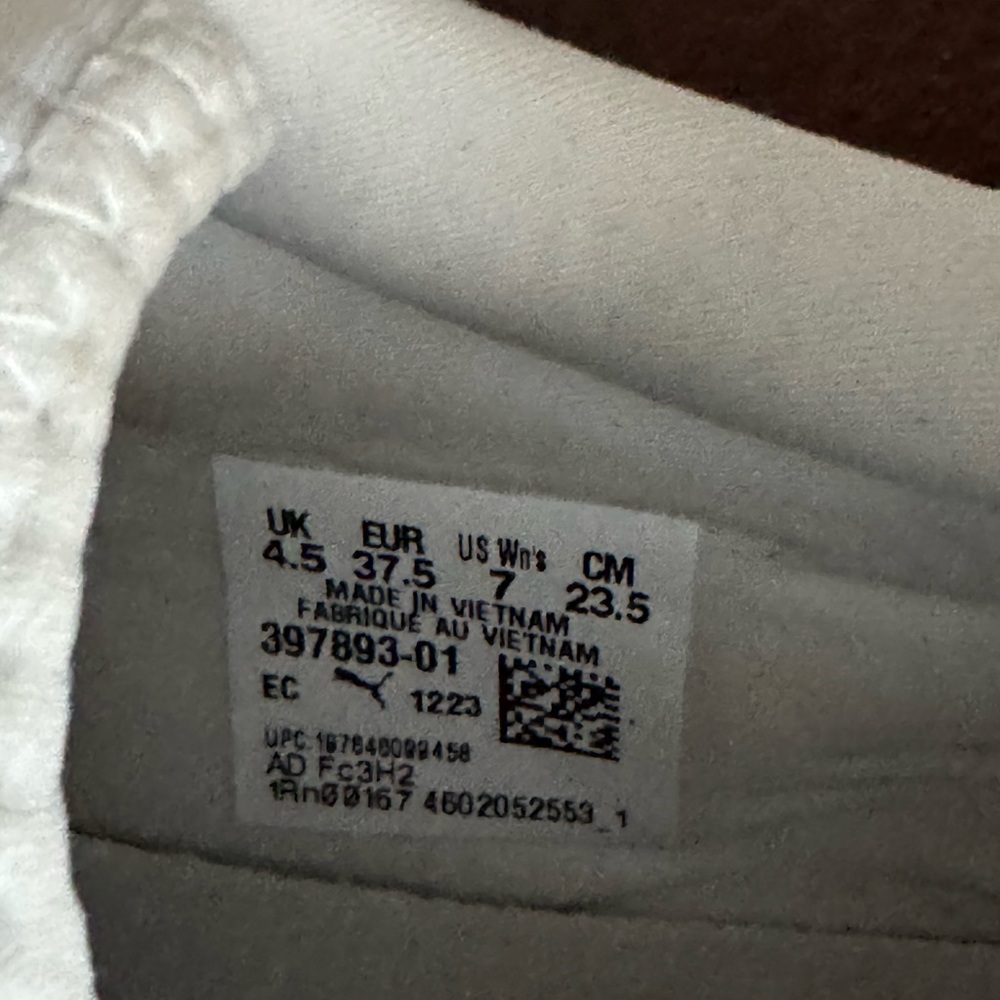Puma Women's Cruise Rider Sneakers - White - Picture 6 of 6